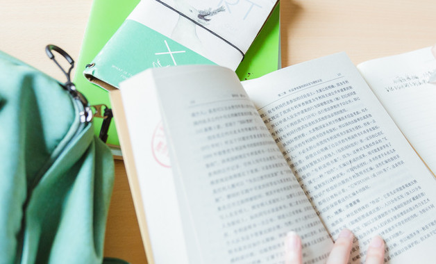 大型浮頂儲罐安全設(shè)計施工管理規(guī)定（3篇范文）